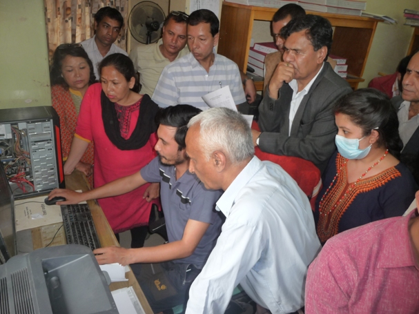 भद्रगोलका बिचमा भिसि, न विद्यार्थीको नाम मिल्छ न प्रिण्टरको काम ! 