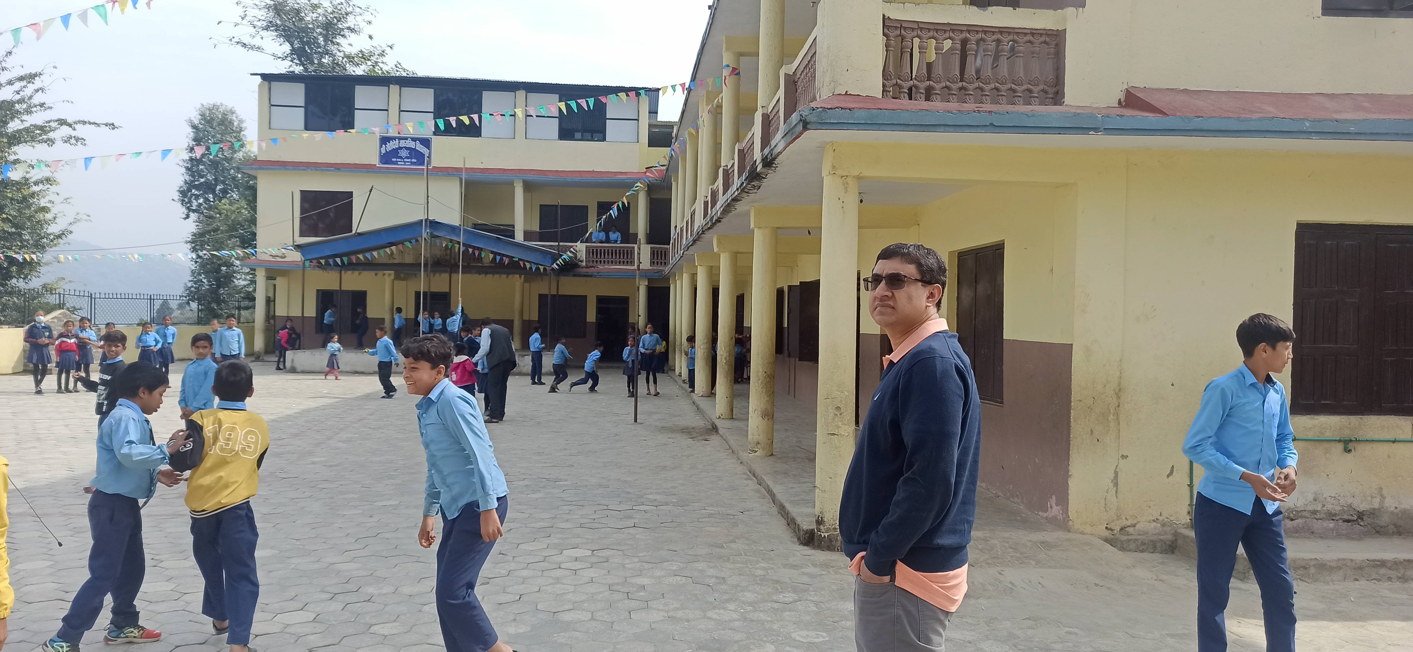 02_Prof.Asadat School