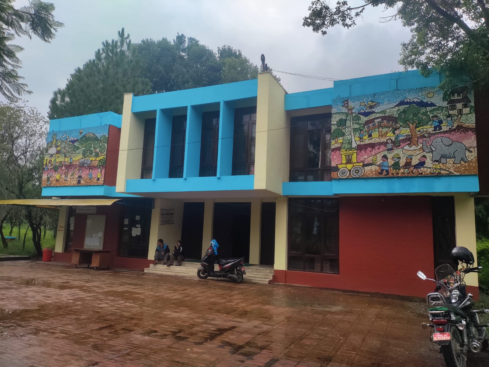 शिक्षाको घुस काण्ड : सांसदका स्वकीय भन्छन्–‘खाजा खर्च दिएको हो, घुस होइन’