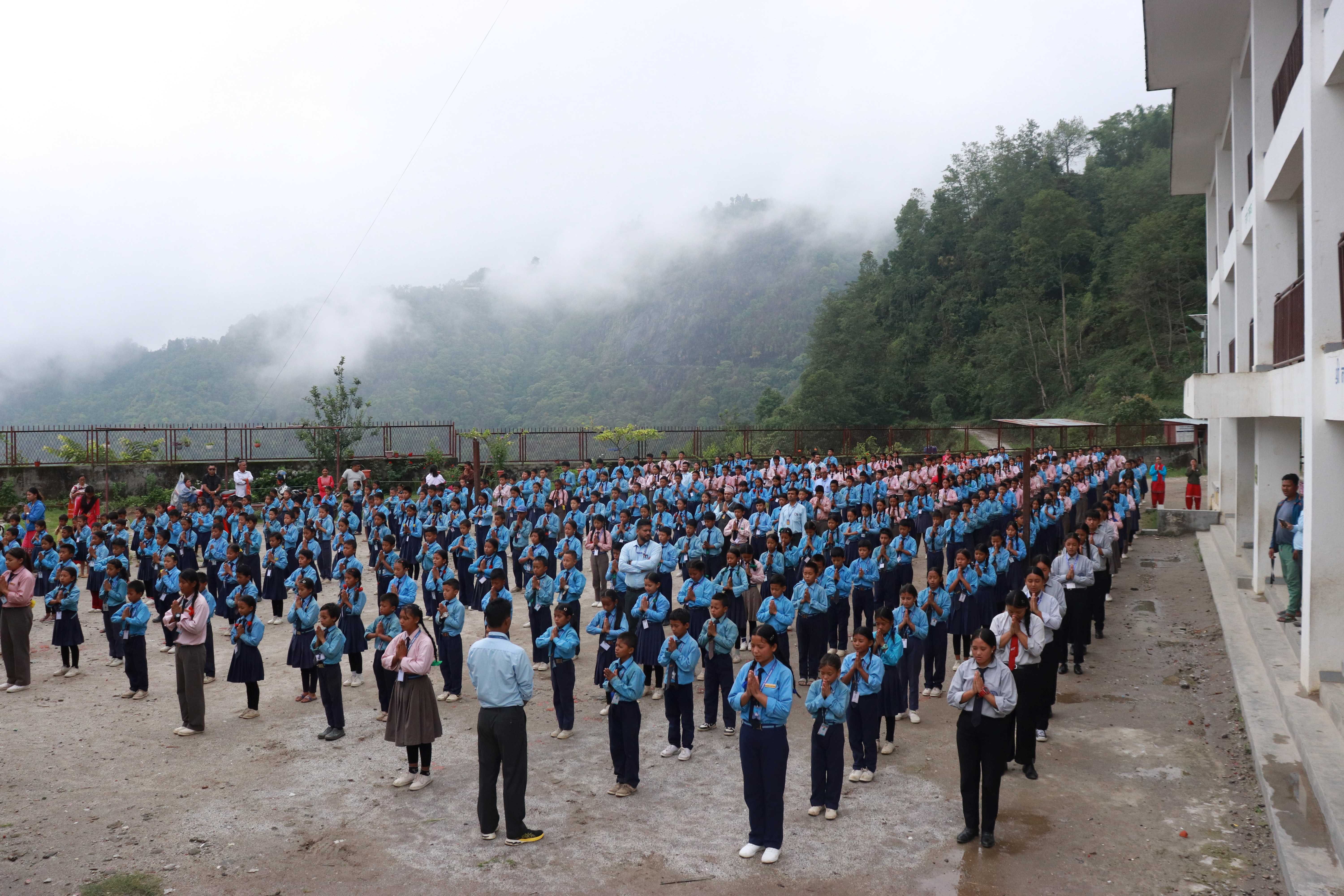 राम्रा विद्यालयका असल अभ्यास सिक्न विद्यालय यात्रा