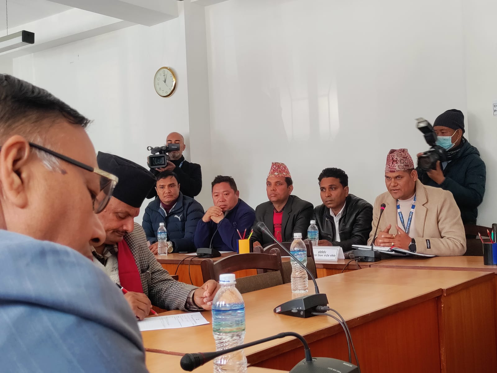 राहत शिक्षकका अध्यक्ष भन्छन् : सेना र जनमुक्ति सेना समायोजन हुन्छ भने राहतलाई सत प्रतिशत स्थायी किन नहुने ?