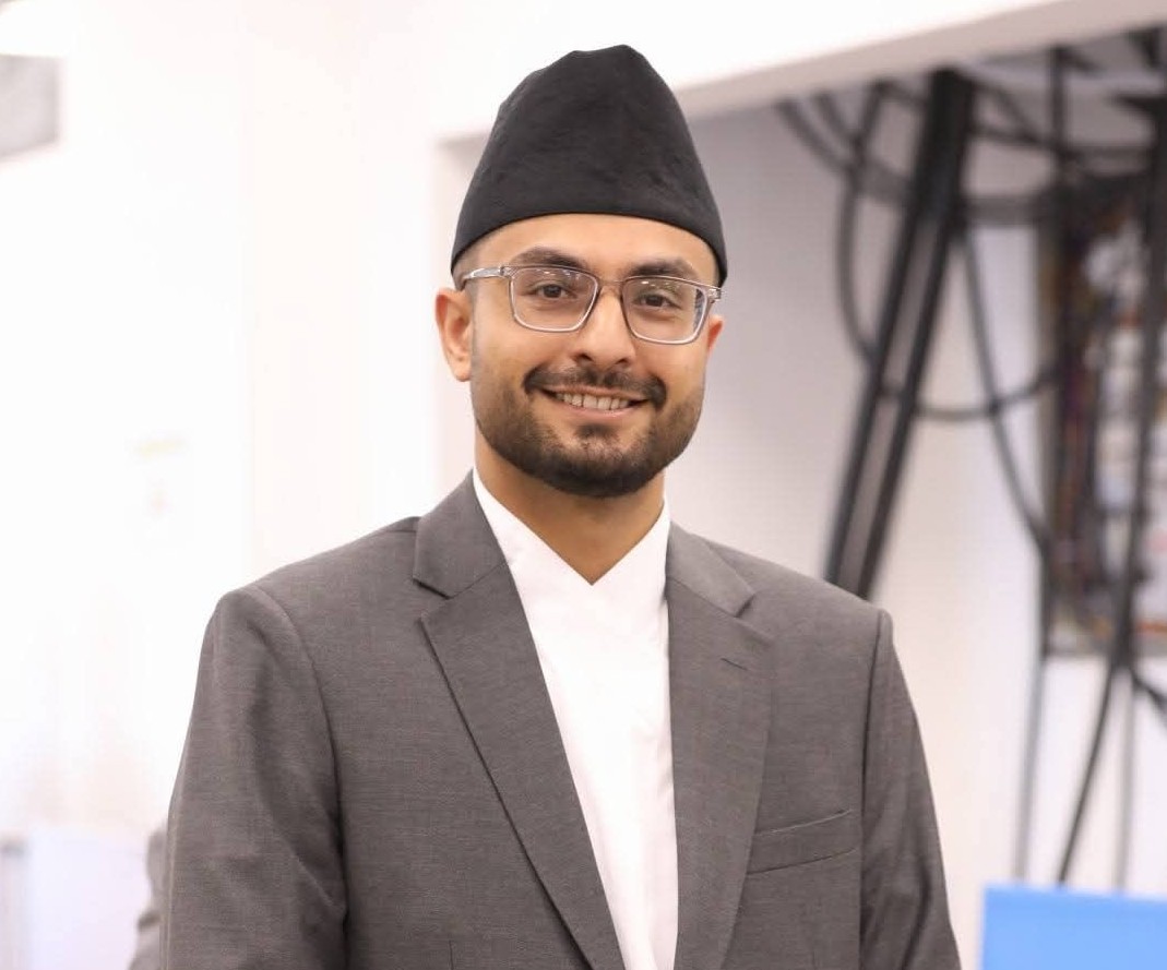 शिक्षामन्त्रीमा सस्मित पोखरेल