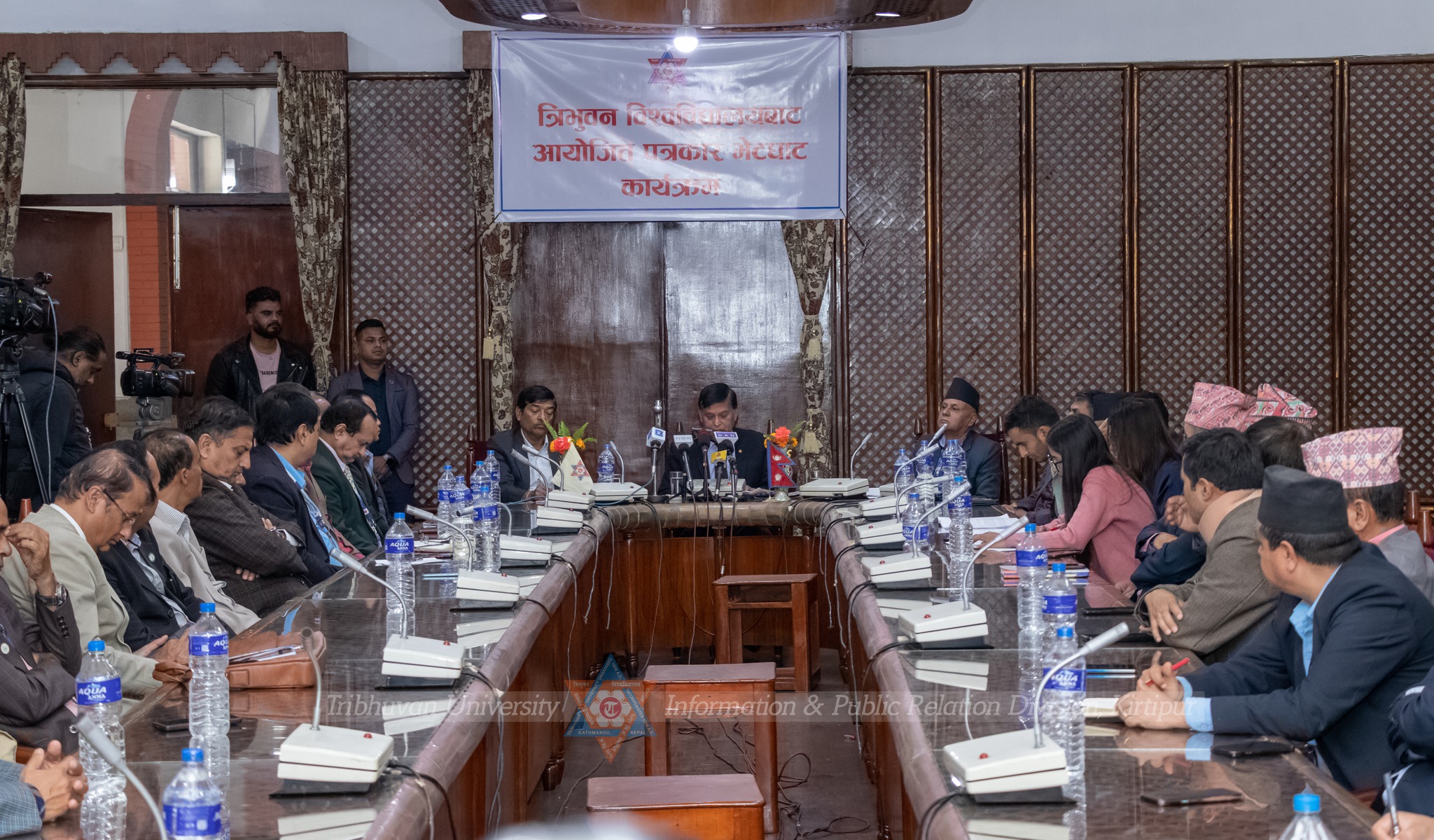 विश्व वरीयतामा खस्के पनि सञ्चारकर्मीलाई बोलाएर सुधारका फेरहिस्त सार्वजनिक !