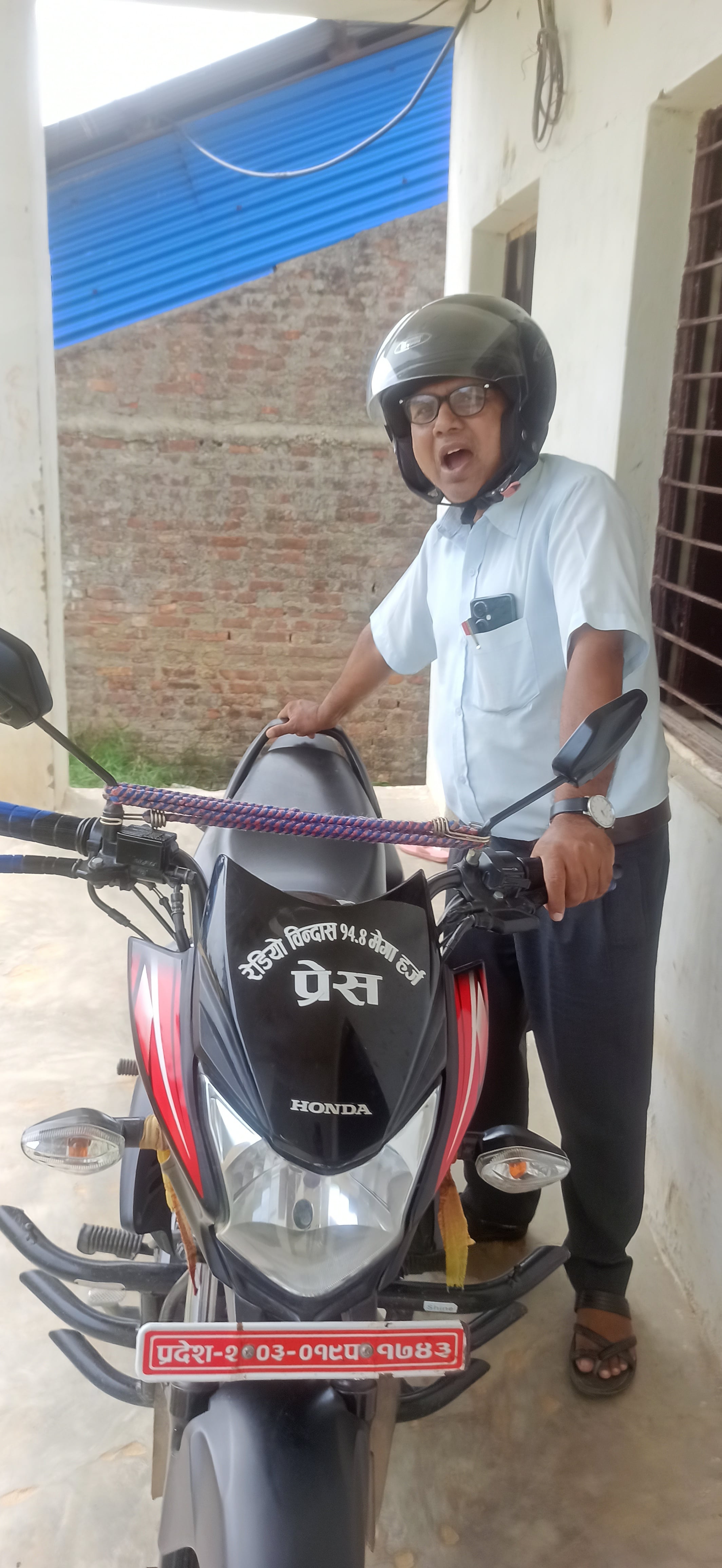 ज्ञान सागर दलित प्रावि सानो ईटियाहीका प्र.अ. महबुव राउत गदी