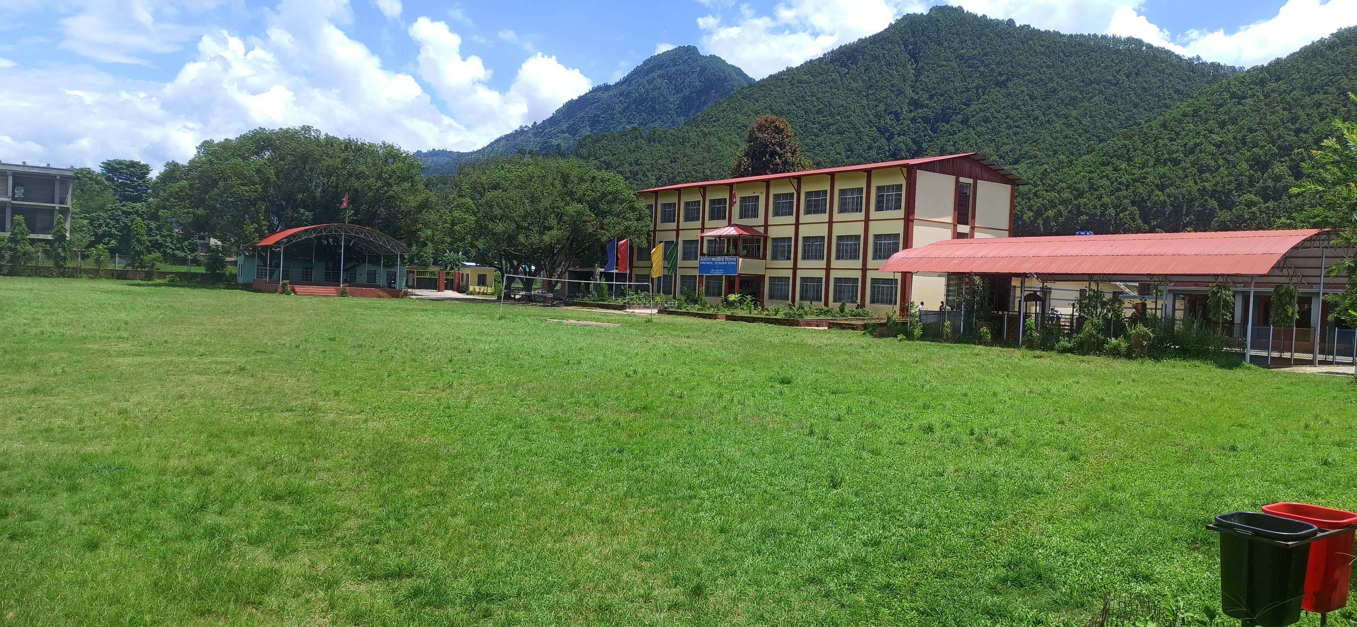 लिखुको चौघडा स्थित क्षेत्रपाल माध्यमिक विद्यालय